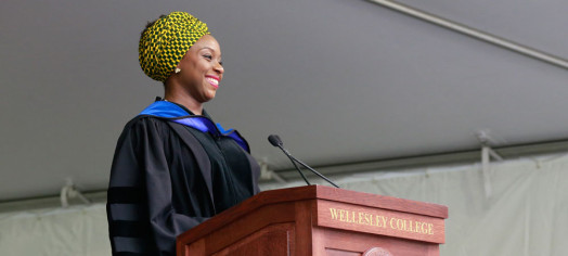Chimamanda Ngozi Adichie wellesley college commencement 2015