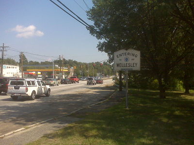 Entering Wellesley, Rte. 9 East