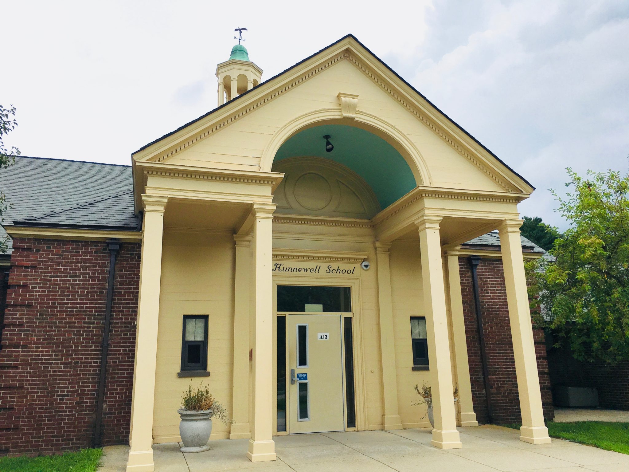 Wellesley & The Hunnewell Family The Swellesley Report