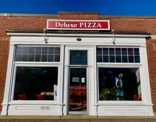 Deluxe Pizza, Wellesley