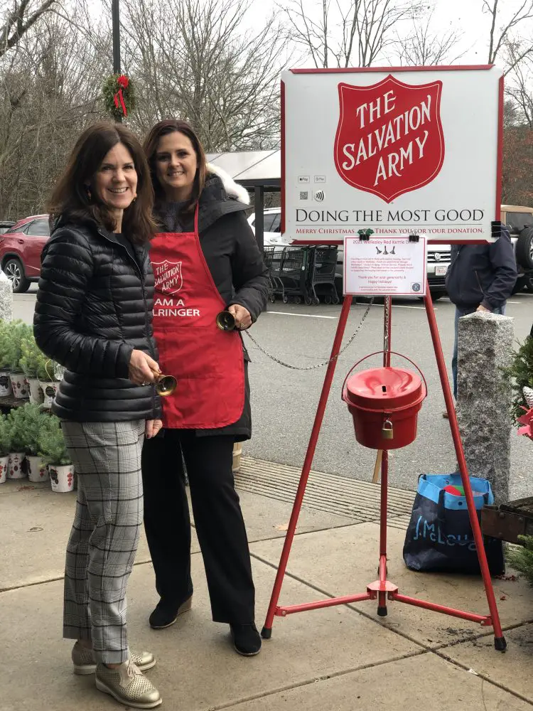 Salvation Army Red Kettle, Wellesley