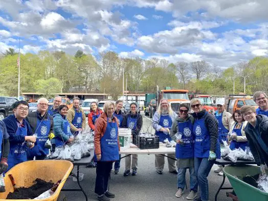 Wellesley Rotary Club, trees for Arbor Day