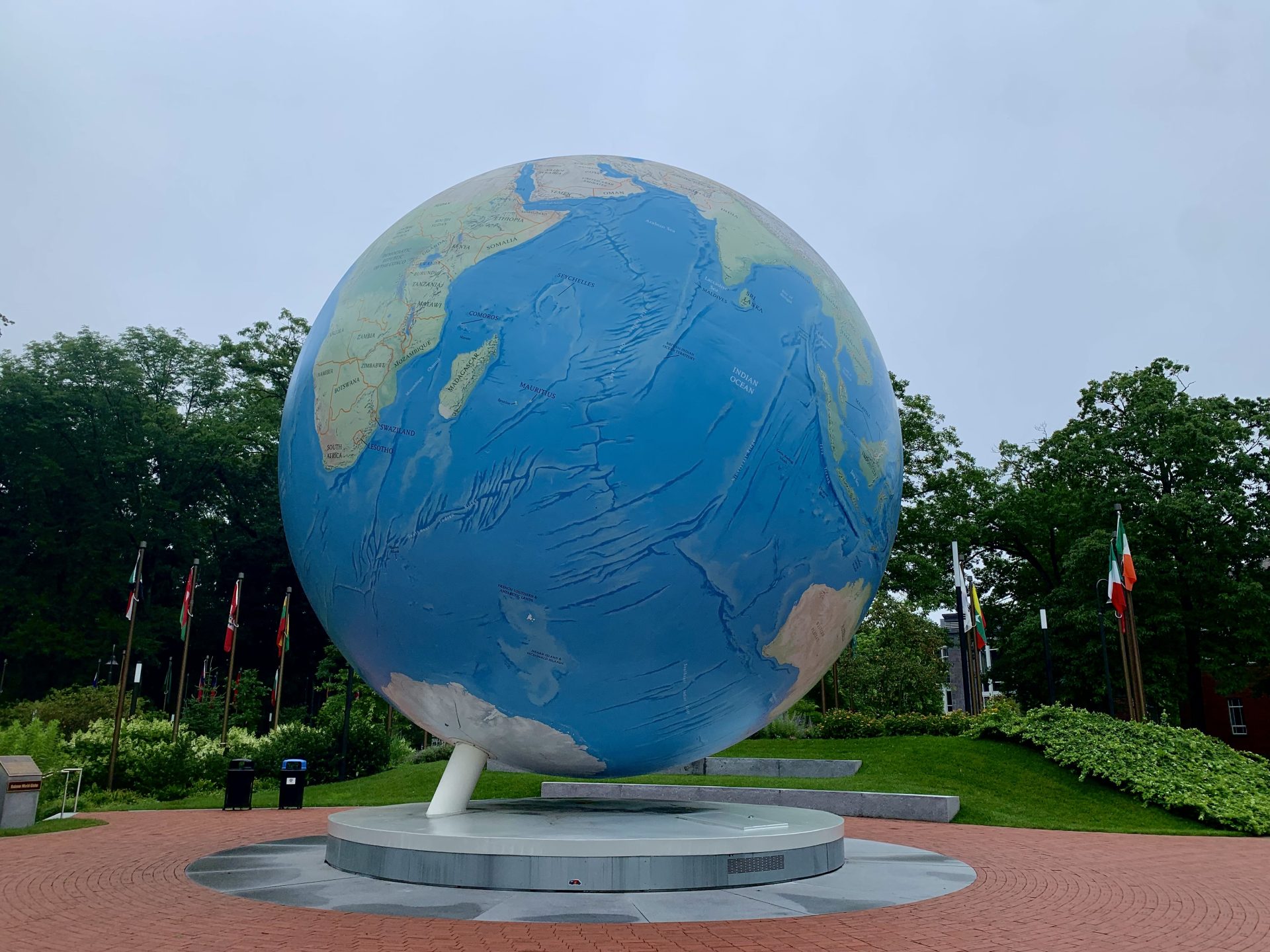 Babson College, Babson Globe