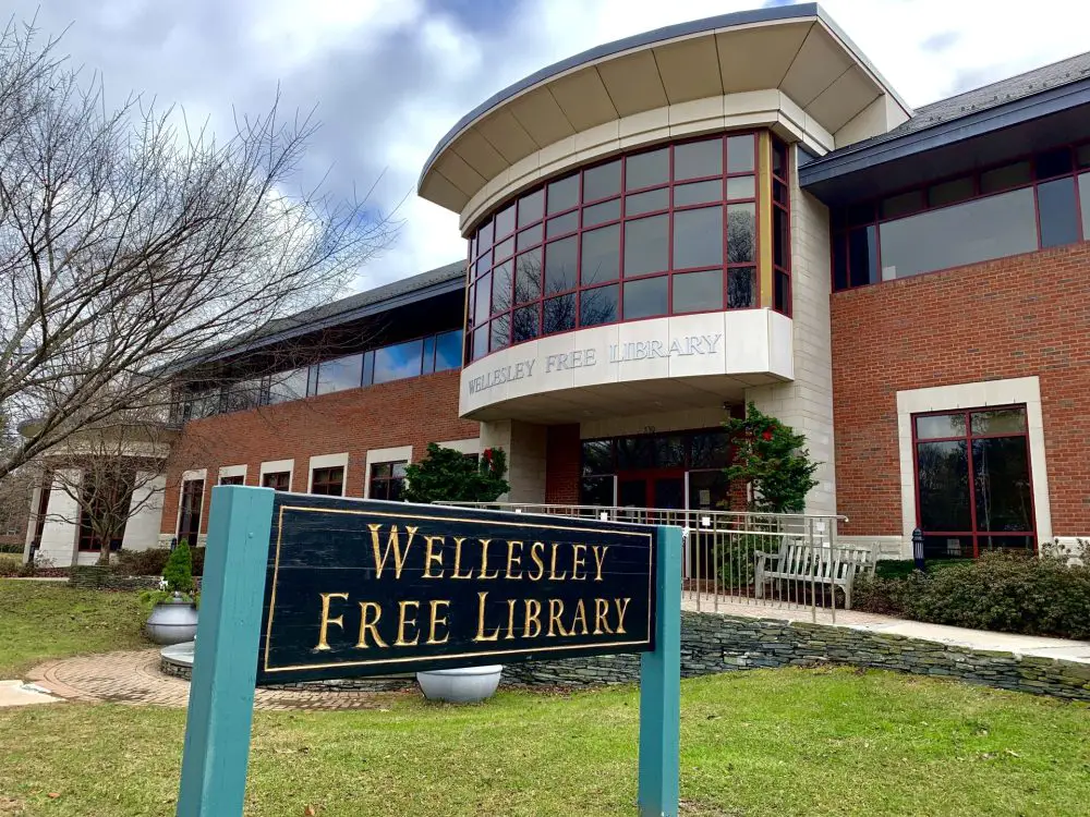 Wellesley Free Library, main