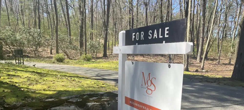 200 Pond Rd for sale sign