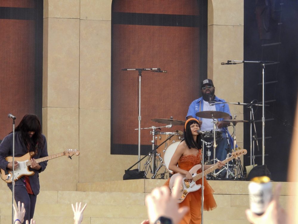 Khruangbin BC 24