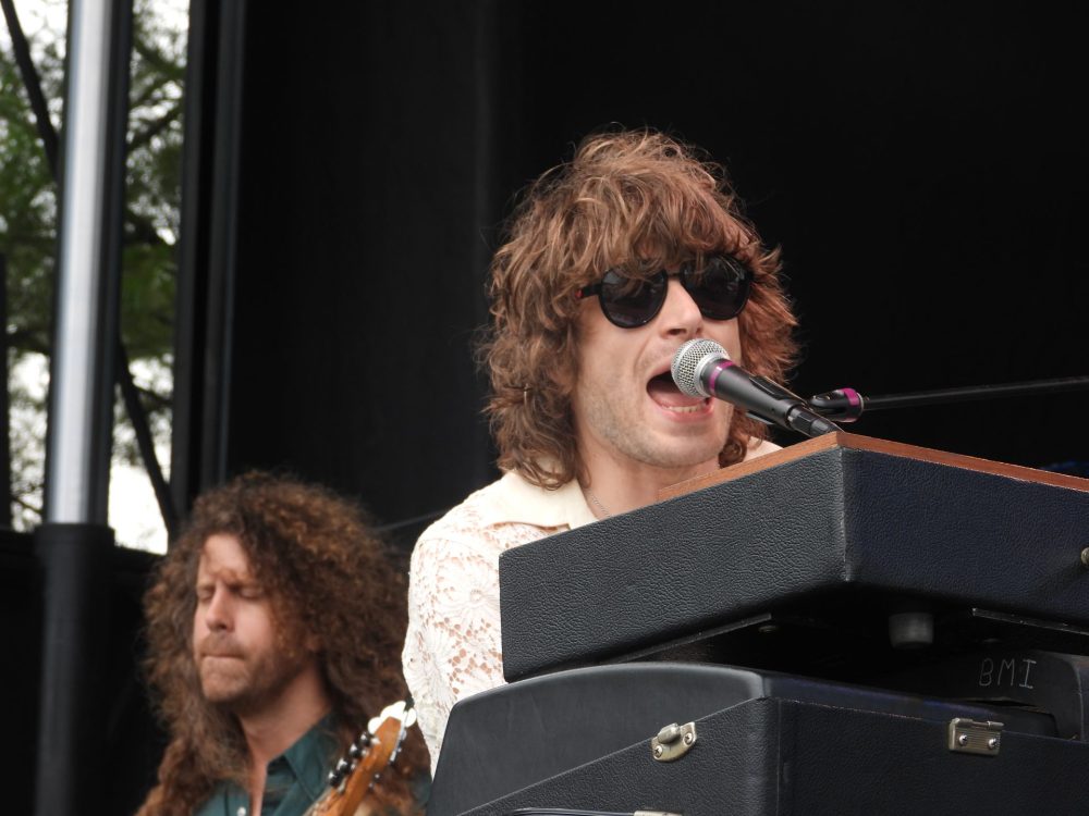 Neal Francis, Levitate