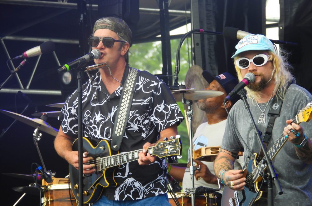 GLove & Mihali Levitate