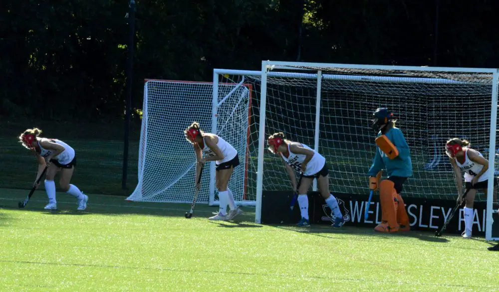 Wellesley v Weston field hockey