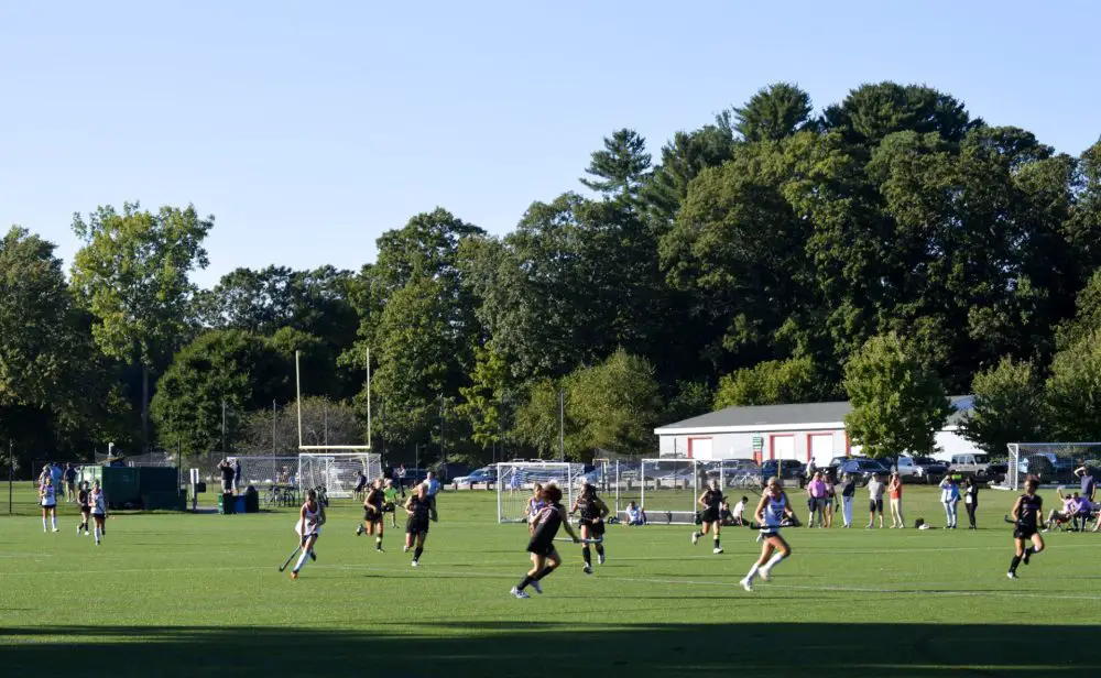 Wellesley v Weston field hockey