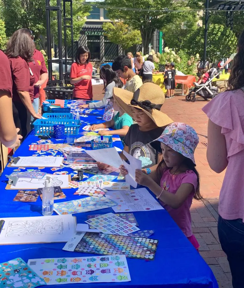 Linden Square, Crafts event