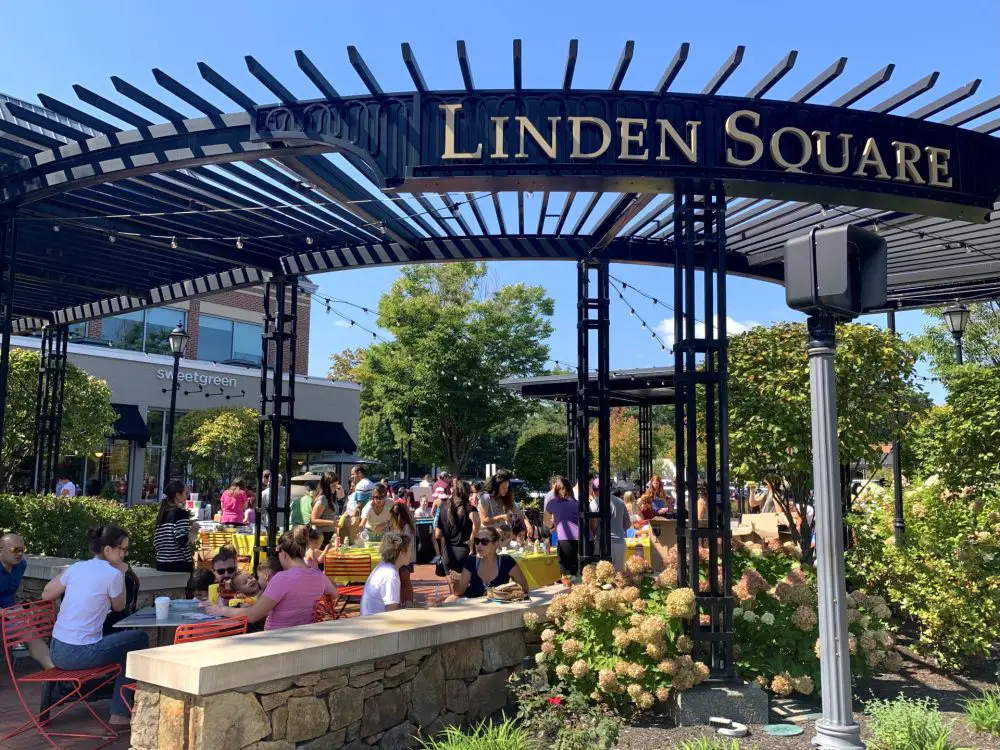 Linden Square, Crafts event