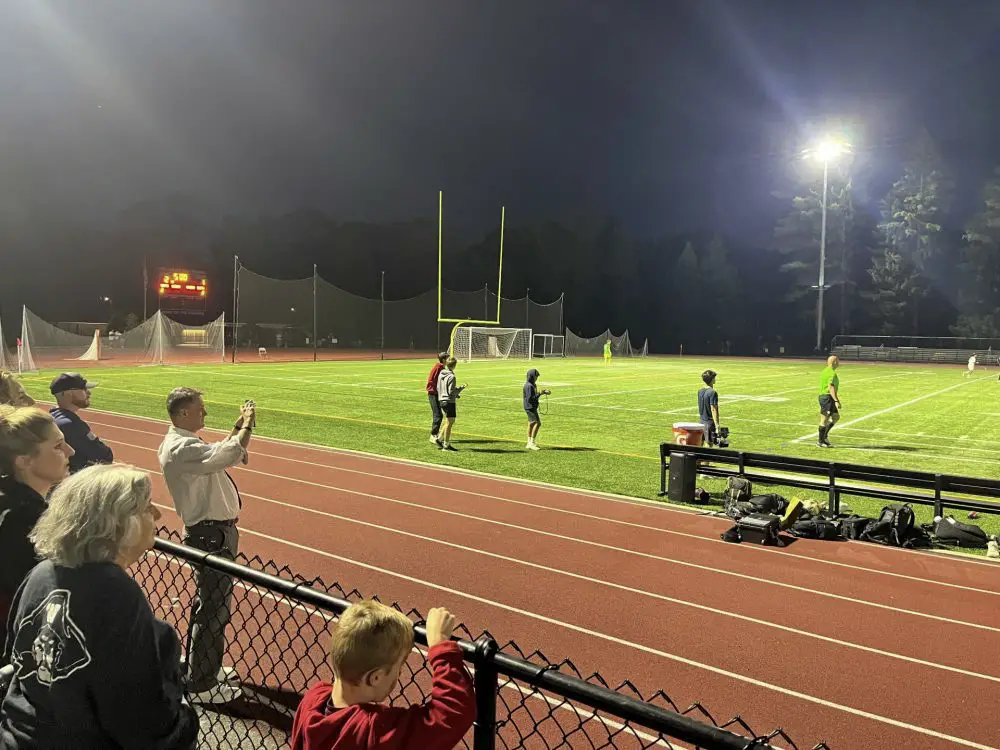 wellesley boys soccer night game