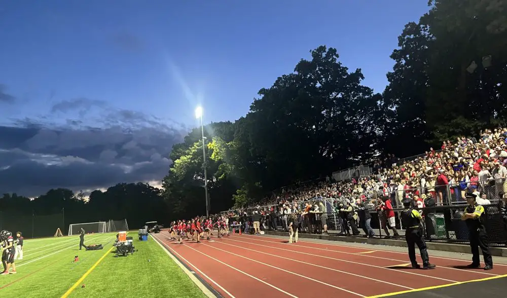 wellesley walpole football lights