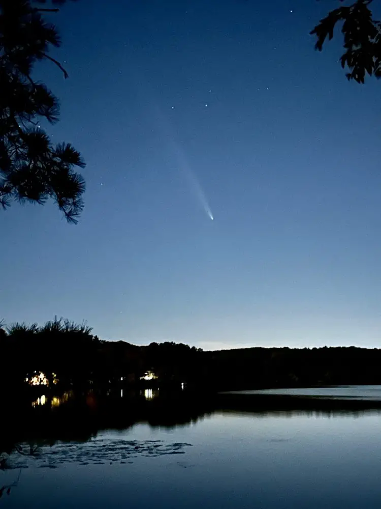 Comet Tsuchinshan-ATLAS oct 12 2024