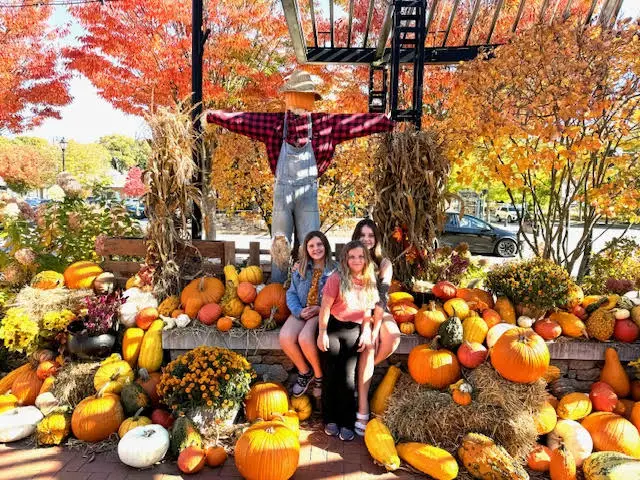 Linden Square, Wellesley, Halloween event