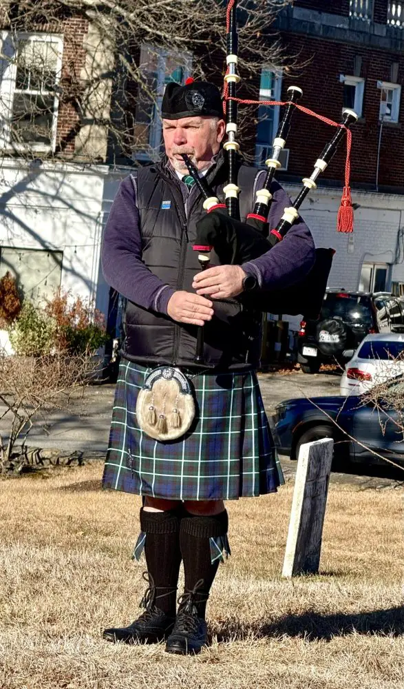 Wreaths Across America, Wellesley