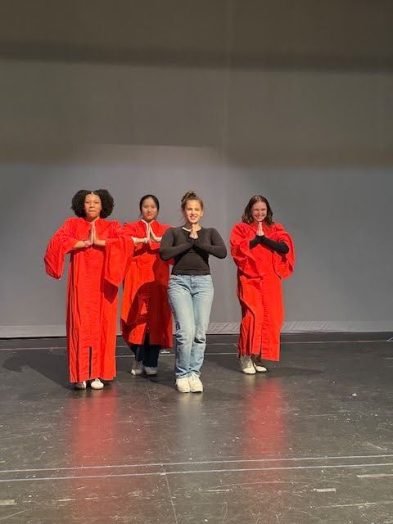 (left to right) Amiah Vargas, Linda Zhang, Tessa Baron, Brooke Simko