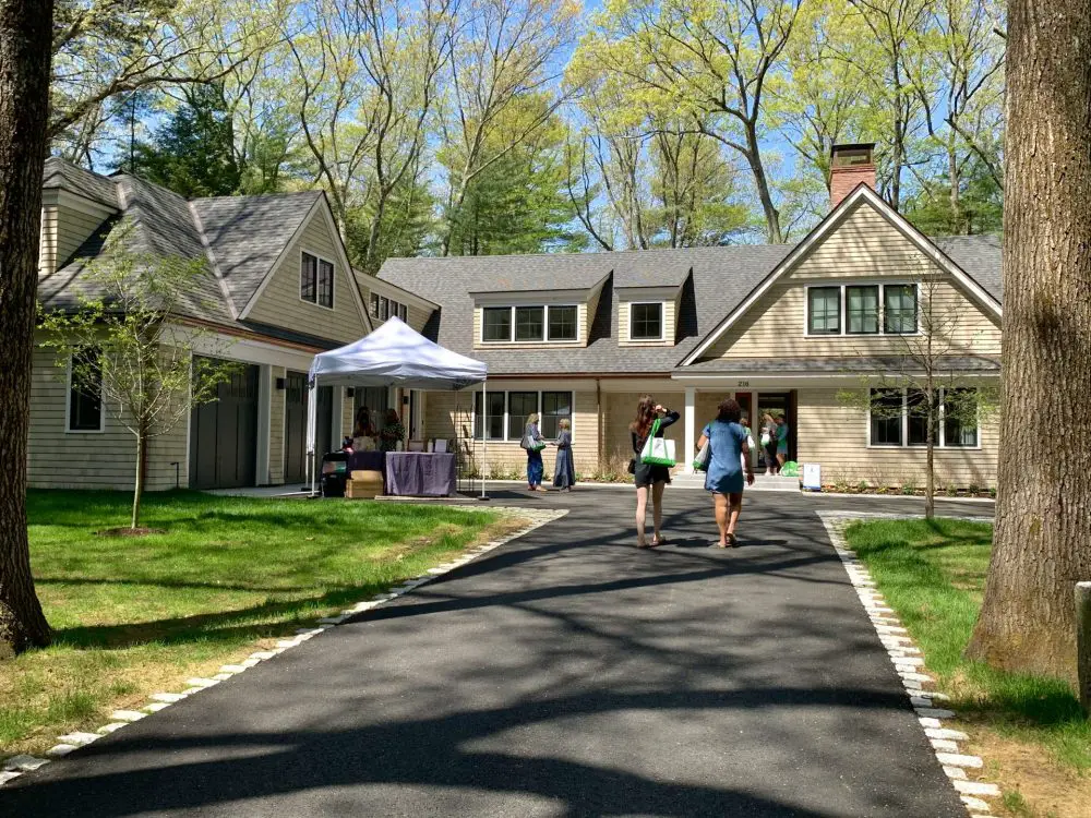 Kitchen Tour, Wellesley, 216 Winding River Rd.