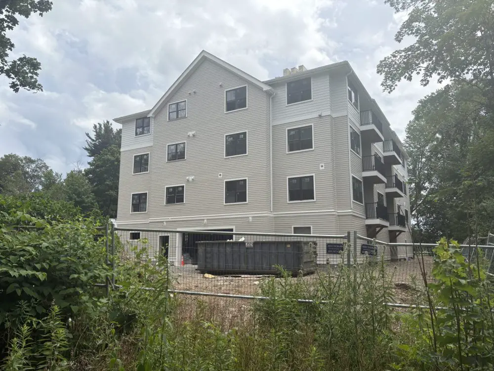 The Albion, Stearns Road
