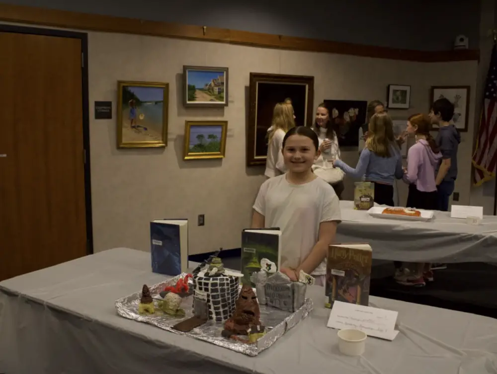 Luciana Gonzalez next to her Harry Potter themed edible creation.